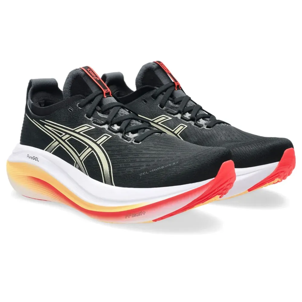 Imagem superior do tênis Asics Gel Nimbus 27 masculino preto mostrando detalhes da sola